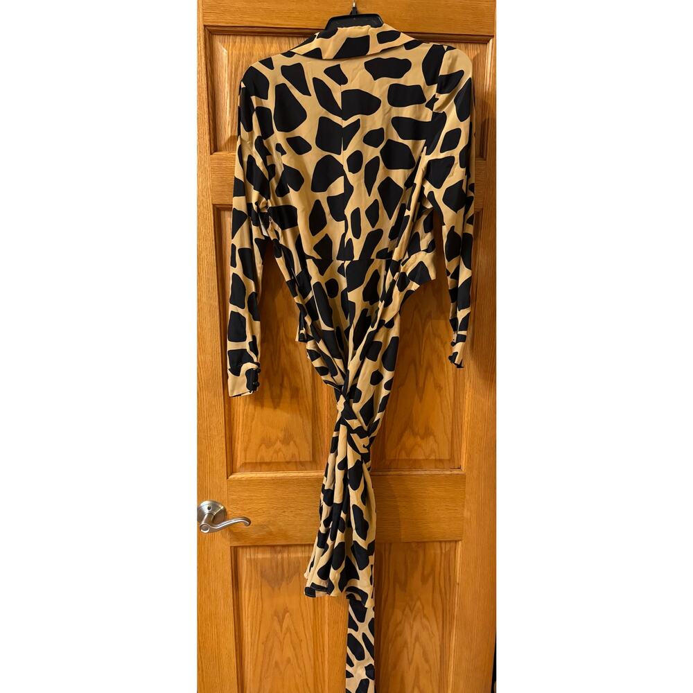 DIANE VON FURSTENBERG Eden silk blend Giraffe Wrap Midi Dress size 8 (Rare Find) - Picture 7 of 7